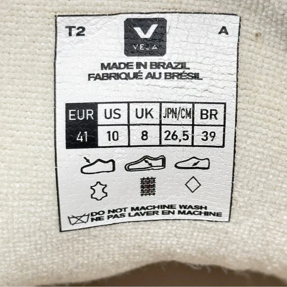 Veja MINOTAUR X BERLIN WHITE PIERRE - Women’s Size 10